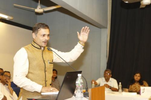 Mr. Umesh Gaonkar, Sarpanch of V.P. Cotigao presenting Cotigao Village GPDP at Western Region Consultation in Ahmedabad